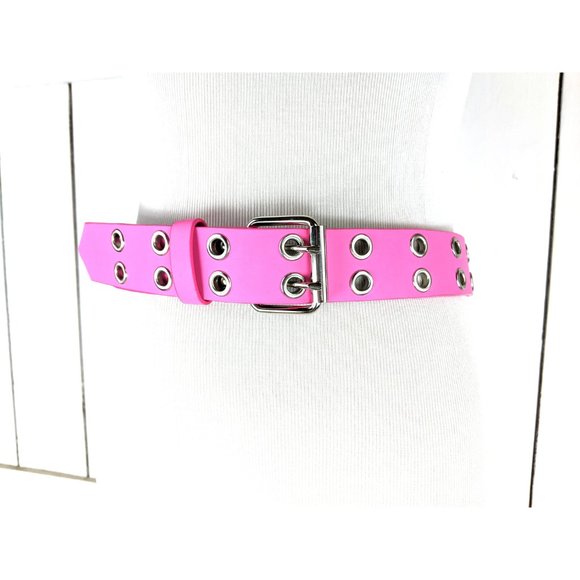 Pink wide faux leather grommet belt - Picture 3 of 4